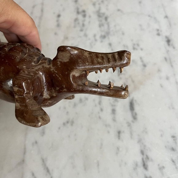 Vintage Wood Carved Crocodile / Alligator Ashtray - Picture 4 of 7